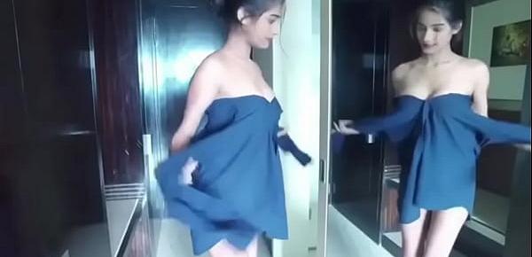  Poonam pandey